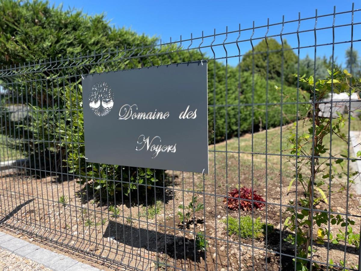 *** Domaine Des Noyers - Proche Centre Ville Châteauneuf-sur-Loire Exteriör bild