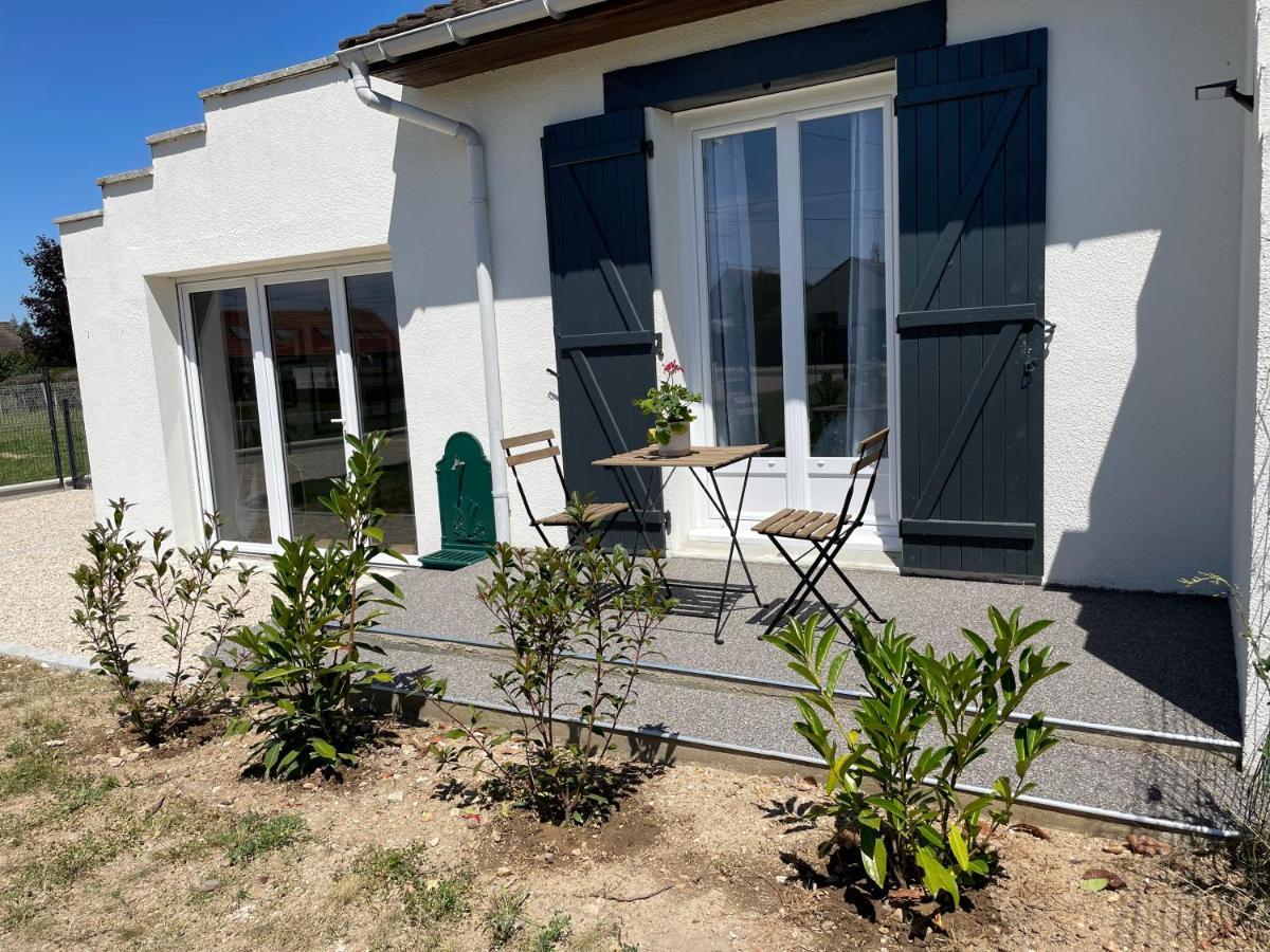 *** Domaine Des Noyers - Proche Centre Ville Châteauneuf-sur-Loire Exteriör bild