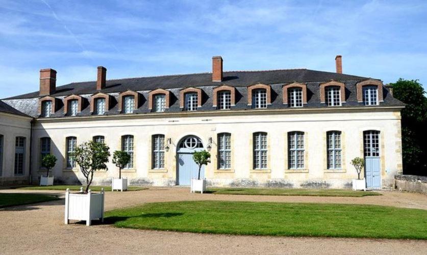 *** Domaine Des Noyers - Proche Centre Ville Châteauneuf-sur-Loire Exteriör bild